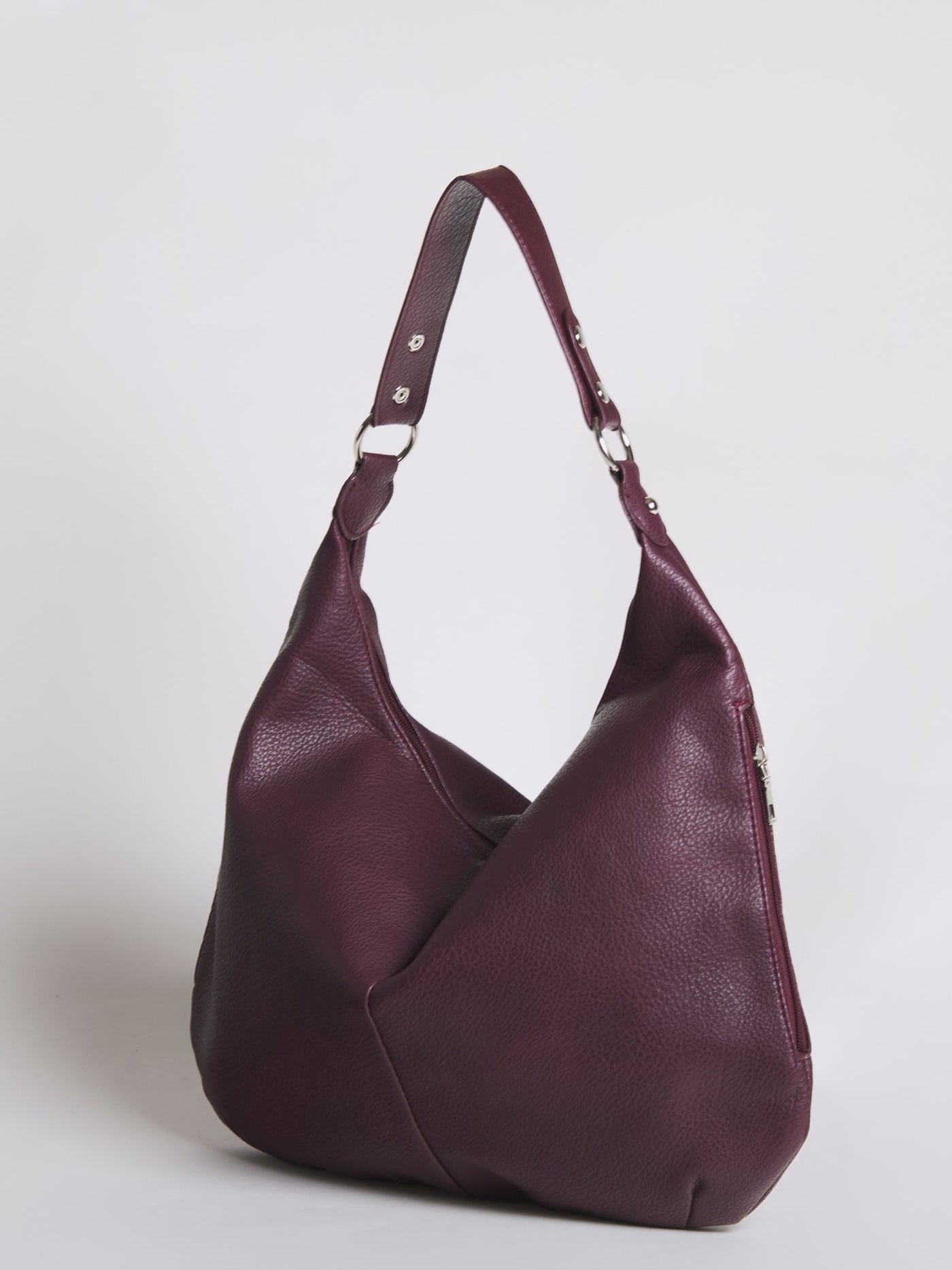 Stylish Vegan Leather Shoulder Bag - Spacious, Chic & Functional 3